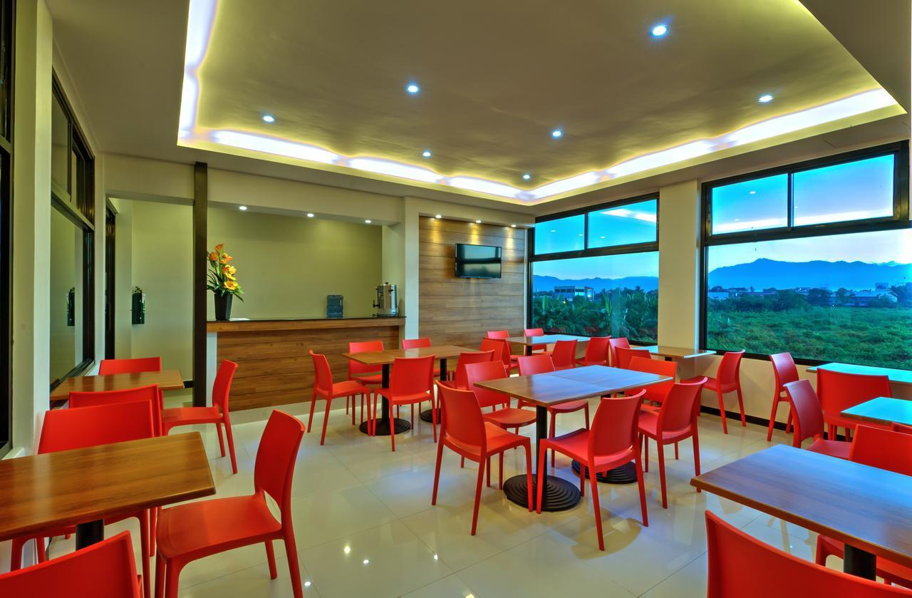 Amaris Suites Butuan City 外观 照片