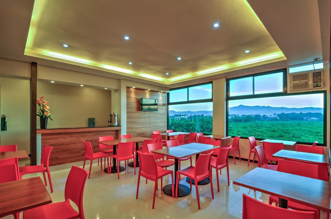 Amaris Suites Butuan City 外观 照片